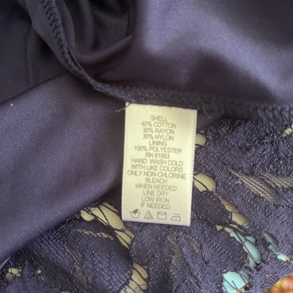 Isaac Mizrahi live lace blouse - Picture 6 of 8